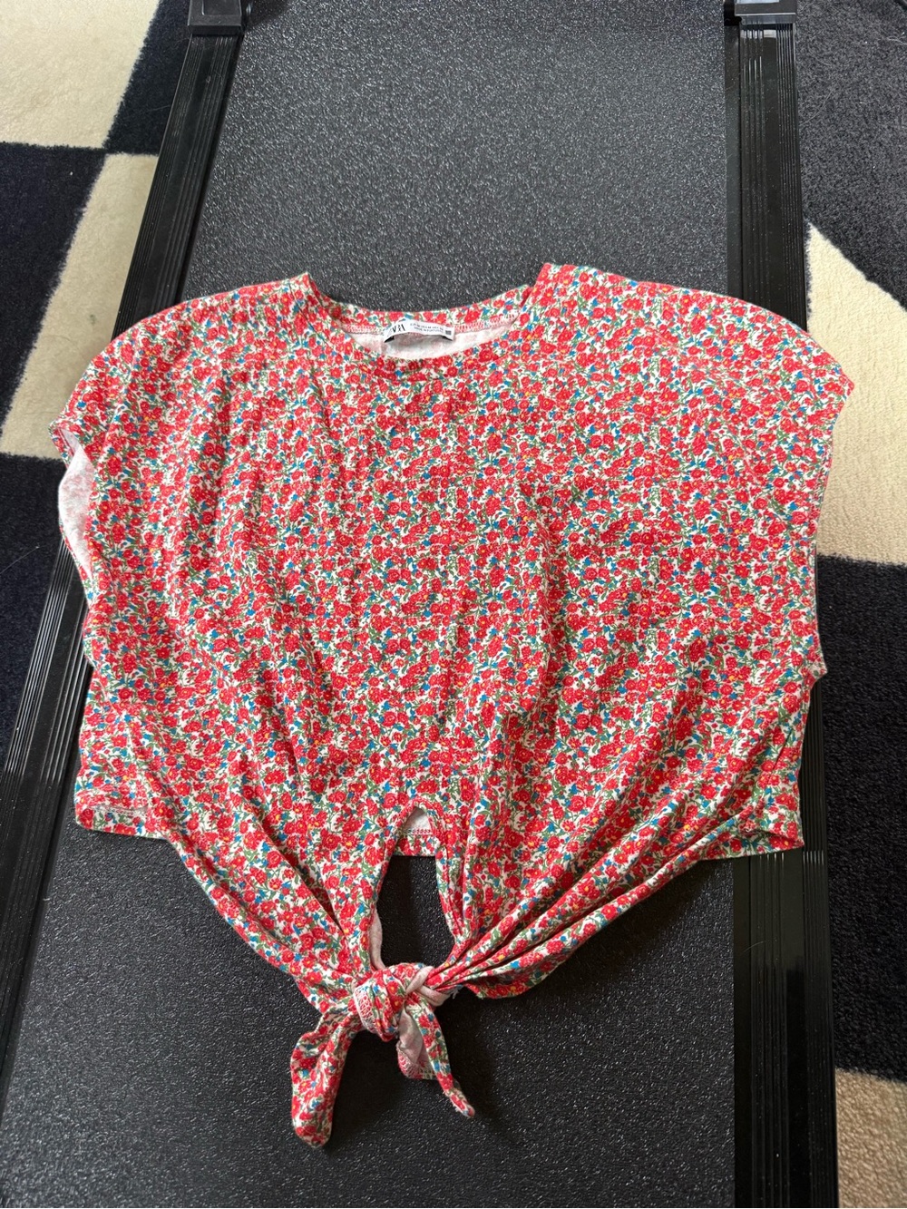 Zara Red Floral Tie-Front Crop Top